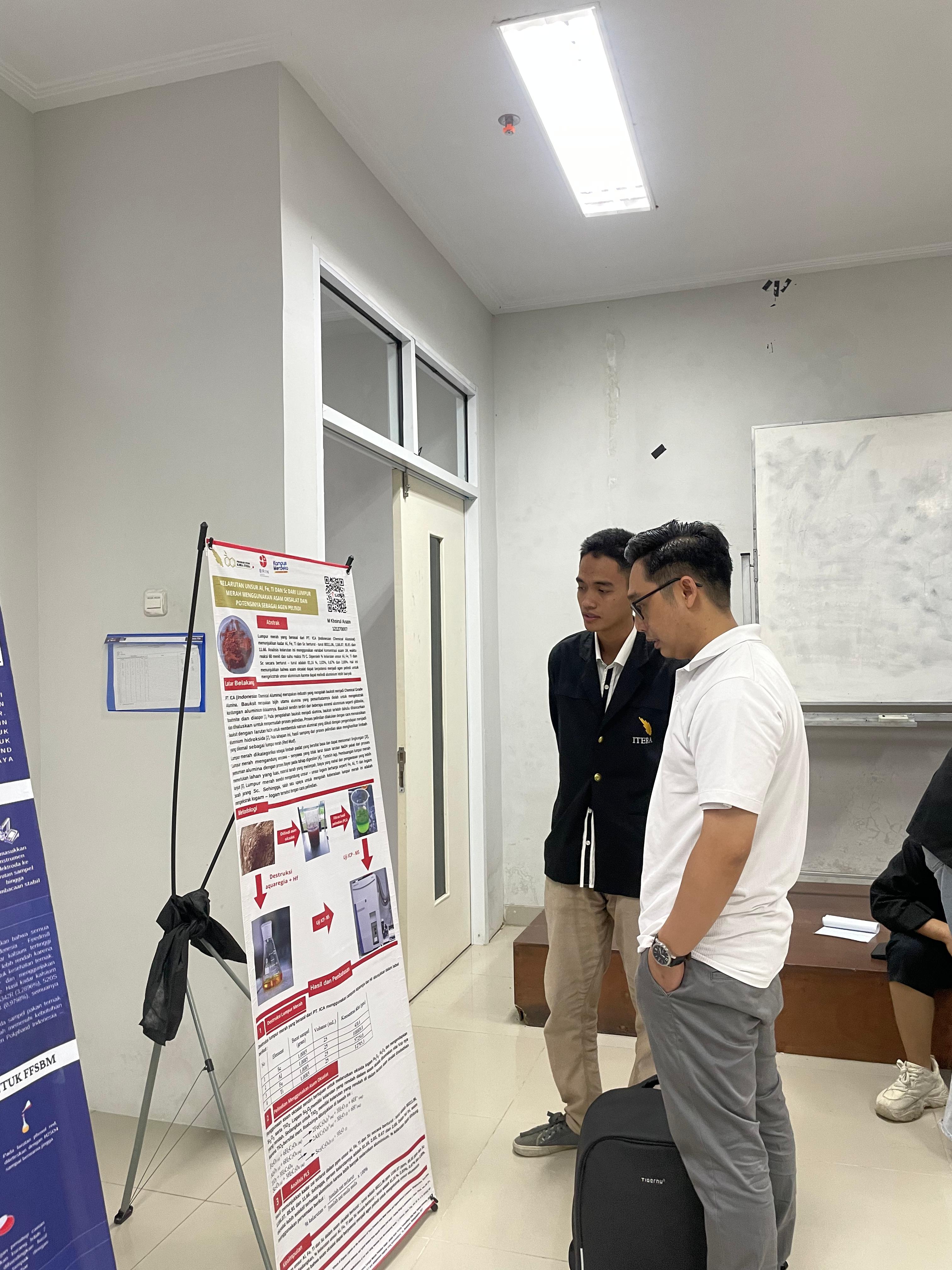 showcase-hasil-kerja-praktek-mahasiswa-prodi-kimia-paparkan-pengalaman-kerja-di-industri